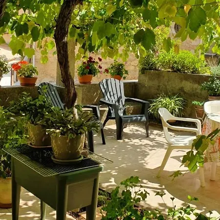 Сasa de vacaciones Maison D'une Avec Terrasse Amenagee A A 5 Km De La Plage